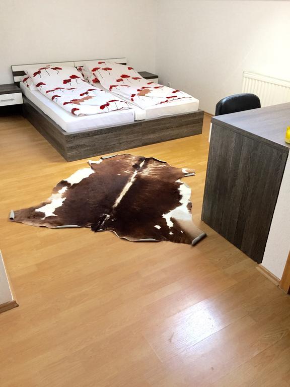 City Bridge Guest House Бихач Экстерьер фото