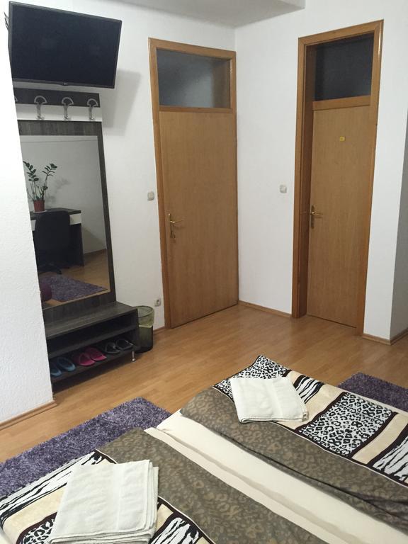 City Bridge Guest House Бихач Экстерьер фото